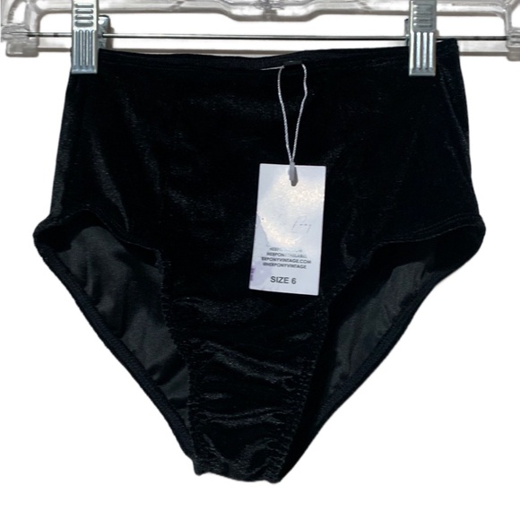 HerPony Black Velvet High Waisted Bottom - Picture 2 of 6